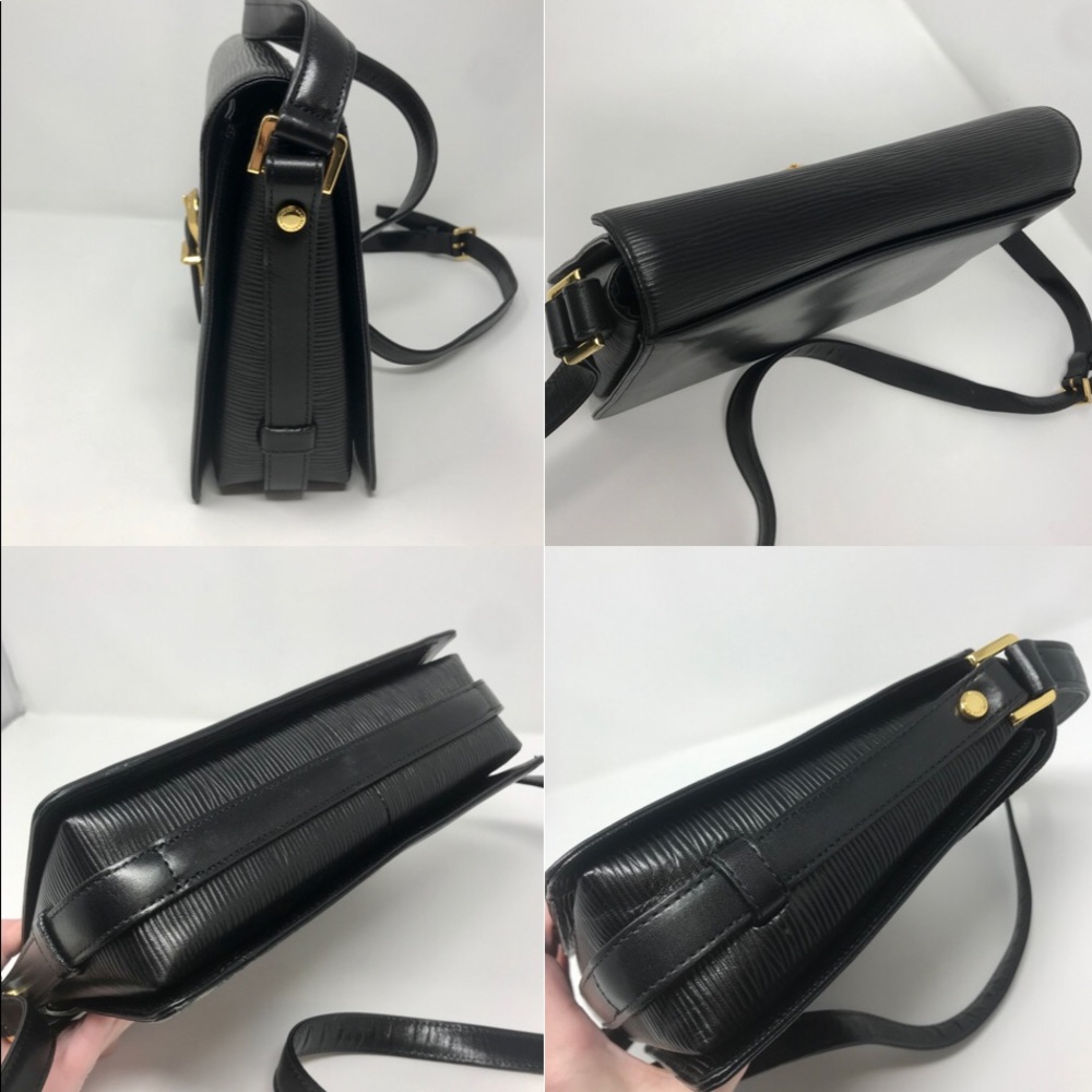 **SOLD**Valentino Vintage Epi Leather Shoulder Bag - Picture 2 of 8